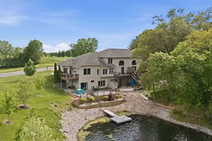 1012 Fairway Ln, Sherrard, IL 61281 - Photo 4