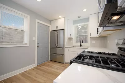 9605 S Greenwood Avenue, Chicago, IL 60628 - Photo 8