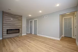9605 S Greenwood Ave, Chicago, IL 60628 - Photo 4