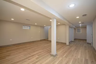 9605 S Greenwood Avenue, Chicago, IL 60628 - Photo 16