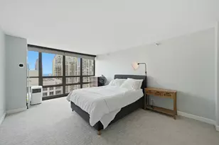 10 E Ontario St, Chicago, IL 60611 - Photo 12