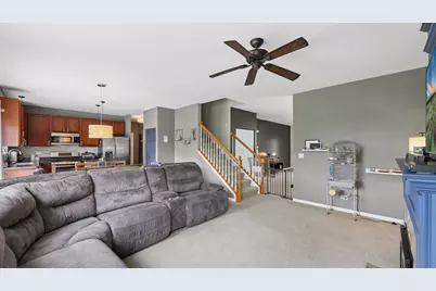 955 Valley Stream Drive, Pingree Grove, IL 60140 - Photo 10