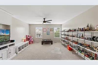 955 Valley Stream Drive, Pingree Grove, IL 60140 - Photo 16