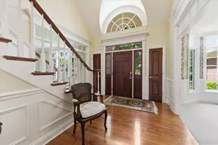 955 Harbor Town Ct, Geneva, IL 60134 - Photo 2