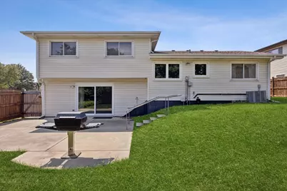 1423 Colony Court, Lombard, IL 60148 - Photo 4