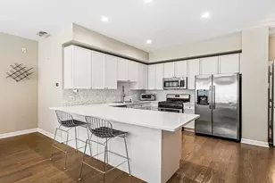 2733 N Lincoln Ave, Chicago, IL 60614 - Photo 8