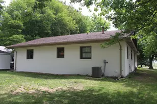 21 Ash St, Wedron, IL 61882 - Photo 6