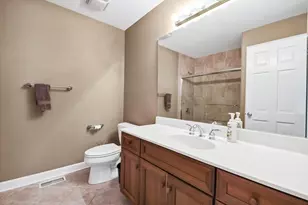 784 N Franklin Ave, Palatine, IL 60067 - Photo 16