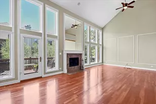 784 N Franklin Ave, Palatine, IL 60067 - Photo 2