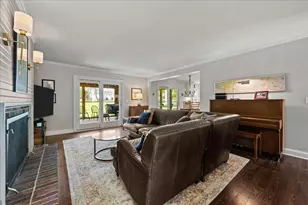 280 Hickory Ct, Lake Bluff, IL 60044 - Photo 18