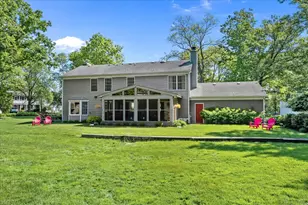 280 Hickory Ct, Lake Bluff, IL 60044 - Photo 4