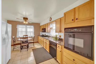 16027 Ashland Avenue, Harvey, IL 60426 - Photo 8