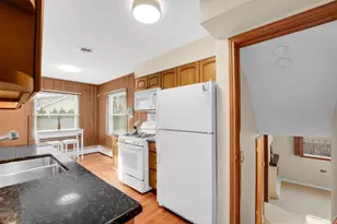 1604 S Greenwood Ave, Park Ridge, IL 60068 - Photo 10