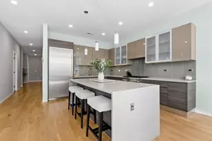 456 N Carpenter St, Chicago, IL 60642 - Photo 2