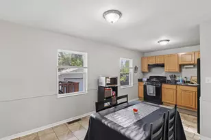 818 Princeton Ave, Matteson, IL 60443 - Photo 4