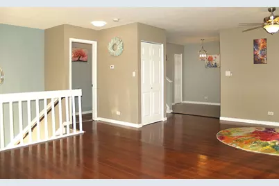 381 Park Ridge Lane #B, Aurora, IL 60504 - Photo 2