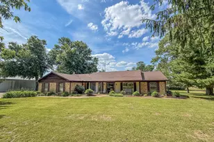 9758 E 1980 North Rd, Oakwood, IL 61858 - Photo 2