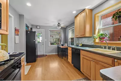 2904 W Fargo Avenue, Chicago, IL 60645 - Photo 8