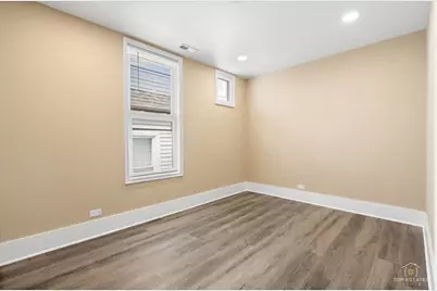 2939 N Hamlin Avenue, Chicago, IL 60618 - Photo 16