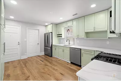 2939 N Hamlin Avenue, Chicago, IL 60618 - Photo 6