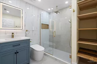 2939 N Hamlin Ave, Chicago, IL 60618 - Photo 18