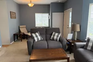 717 Hidden Creek Ln, North Aurora, IL 60542 - Photo 4