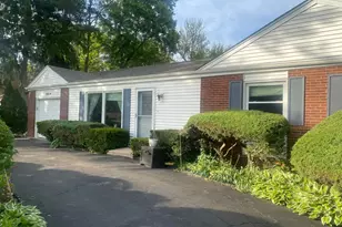 1819 Happ Rd, Northbrook, IL 60062 - Photo 2