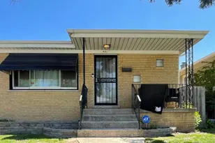 443 Mackinaw Ave, Calumet City, IL 60409 - Photo 1