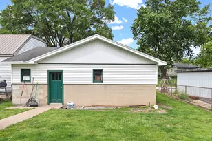 106 S 3rd Ave, Streator, IL 61364 - Photo 16