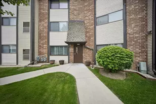 550 Vine Ave, Highland Park, IL 60035 - Photo 2