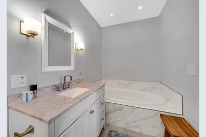 720 Viewpointe Drive, Saint Charles, IL 60174 - Photo 16