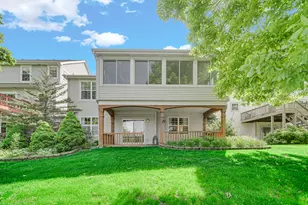 720 Viewpointe Dr, Saint Charles, IL 60174 - Photo 26