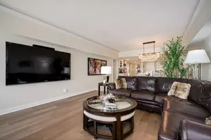 175 E Delaware Pl, Chicago, IL 60611 - Photo 6