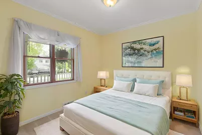 323 N Pleasant Road, Lake Zurich, IL 60047 - Photo 20