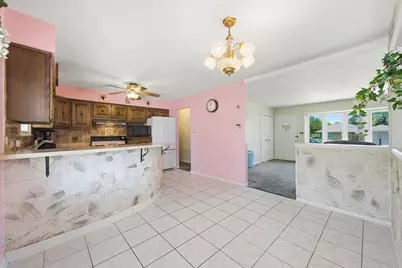 498 Gilbert Drive, Wood Dale, IL 60191 - Photo 6