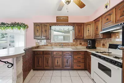 498 Gilbert Drive, Wood Dale, IL 60191 - Photo 8