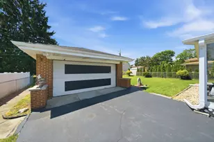 498 Gilbert Dr, Wood Dale, IL 60191 - Photo 20