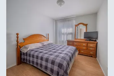 829 Prairie Avenue, Bartlett, IL 60103 - Photo 12