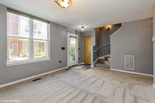 3238 N Kilbourn Ave, Chicago, IL 60641 - Photo 8