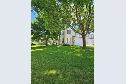 749 Dillon Court, Grayslake, IL 60030 - Photo 2