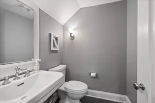 [Address not provided], Kenilworth, IL 60043 - Photo 42