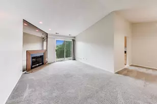 426 Elizabeth Dr, Wood Dale, IL 60191 - Photo 2