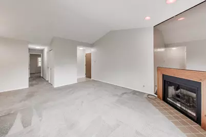 426 Elizabeth Drive #C, Wood Dale, IL 60191 - Photo 4