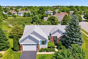 12706 Sycamore Ct, Huntley, IL 60142 - Photo 2