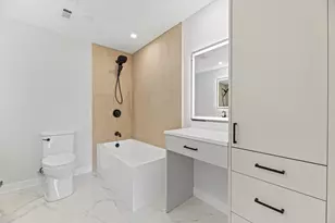 5019 Mulford St, Skokie, IL 60077 - Photo 12