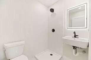 5019 Mulford St, Skokie, IL 60077 - Photo 16