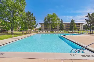 2222 S Goebbert Rd, Arlington Heights, IL 60005 - Photo 40