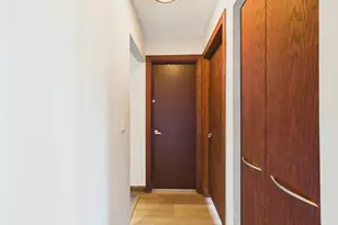 2222 S Goebbert Rd, Arlington Heights, IL 60005 - Photo 16