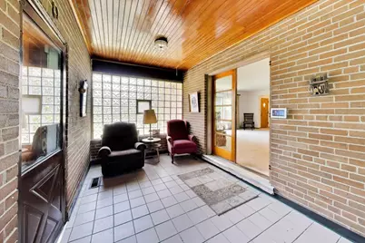 3360 W Arthur Avenue, Lincolnwood, IL 60712 - Photo 10