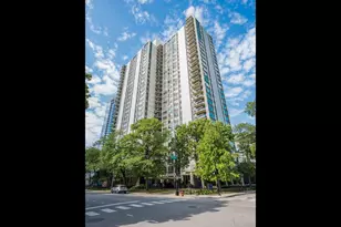 1255 N Sandburg Terrace, Chicago, IL 60610 - Photo 1